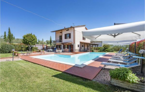 Stunning home in Castiglione del Lago with Outdoor swimming pool, WiFi and 5 Bedrooms